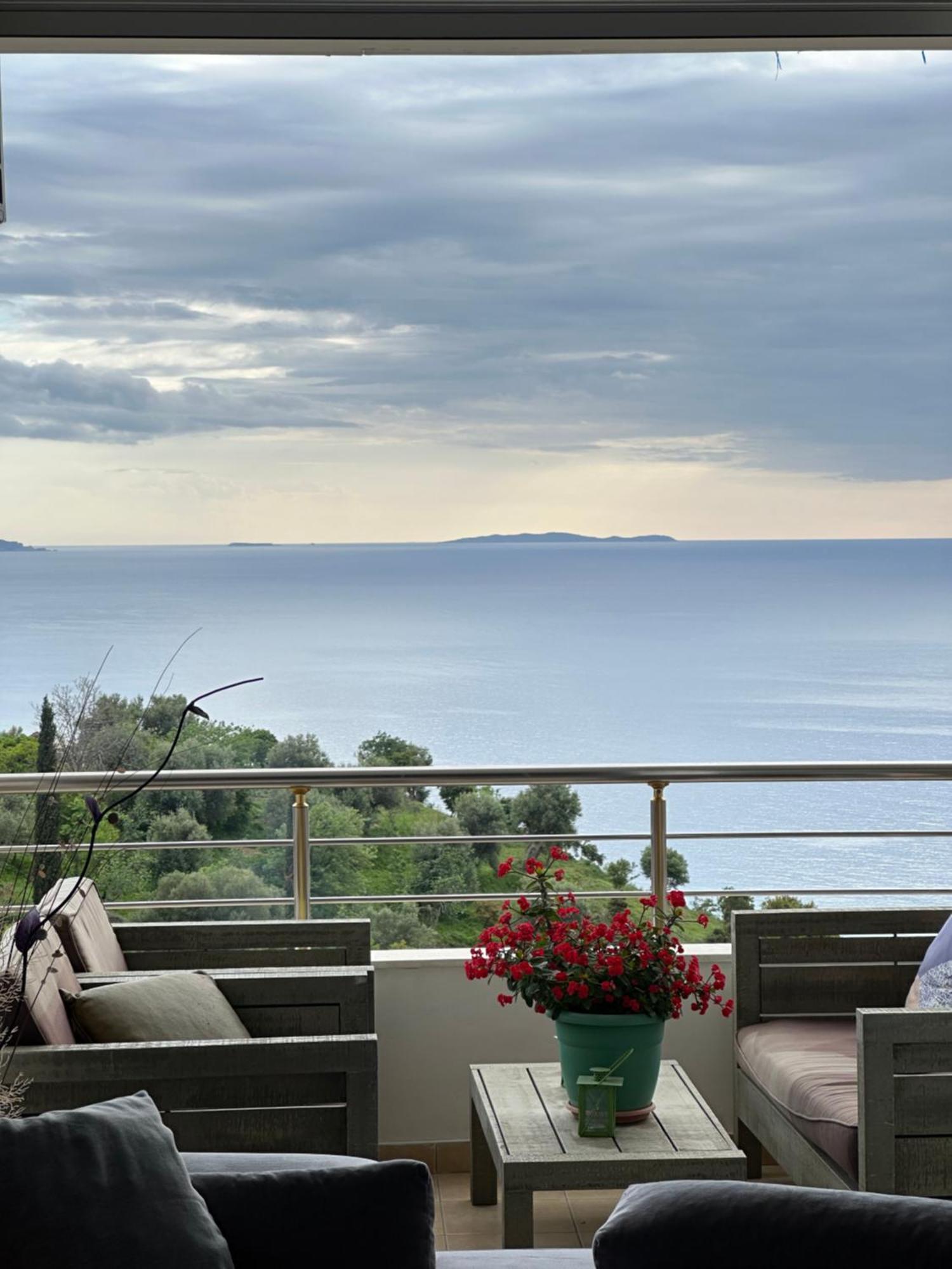 Selami Sea View Apartments Lukove Luaran gambar