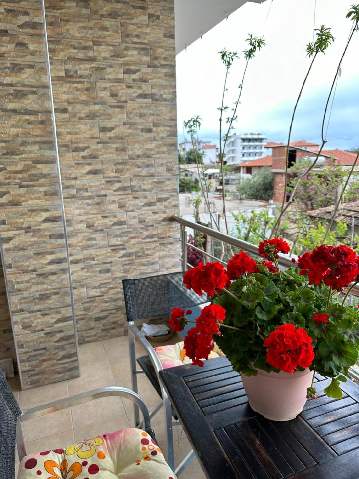 Selami Sea View Apartments Lukove Luaran gambar