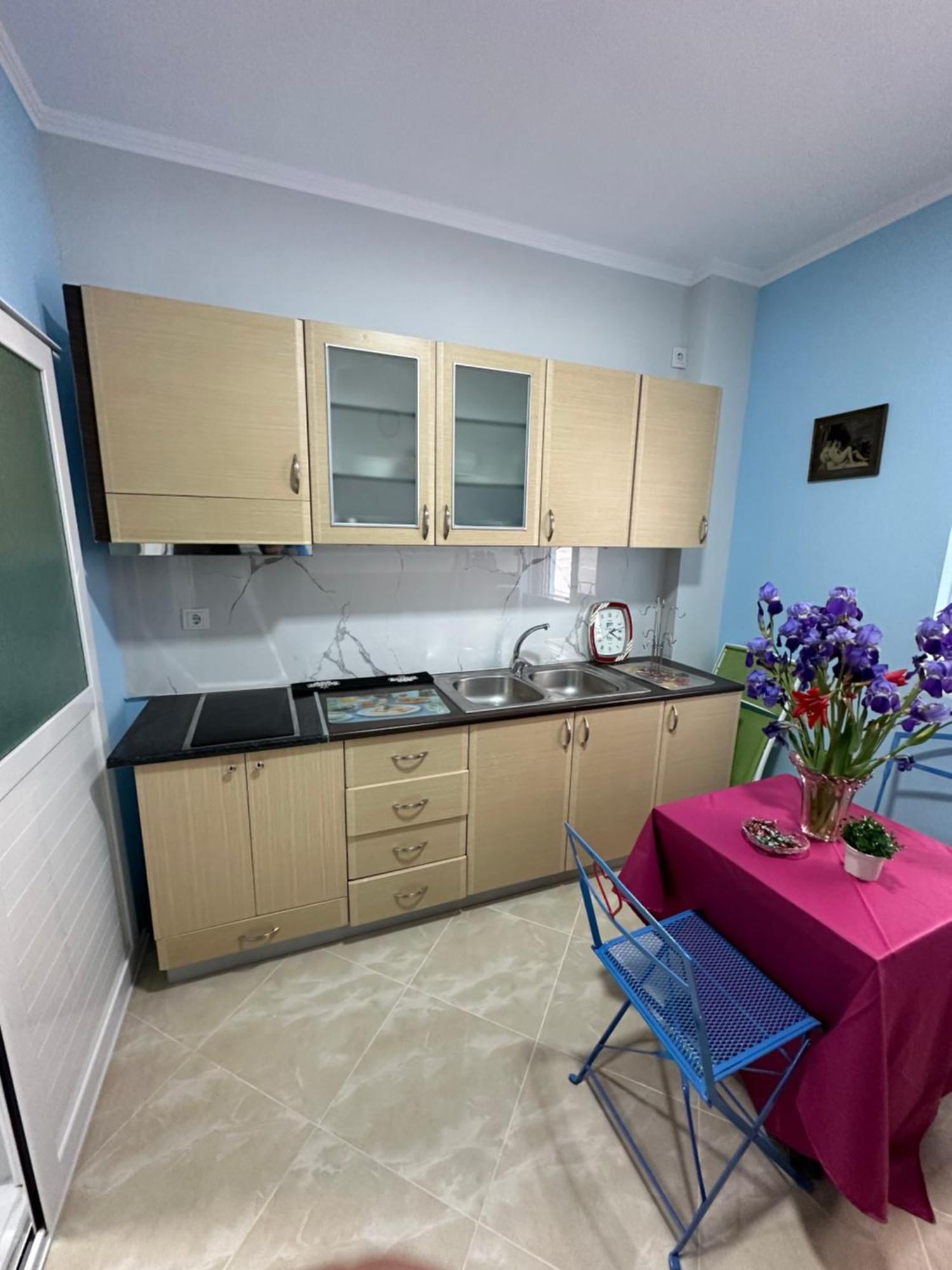 Selami Sea View Apartments Lukove Luaran gambar