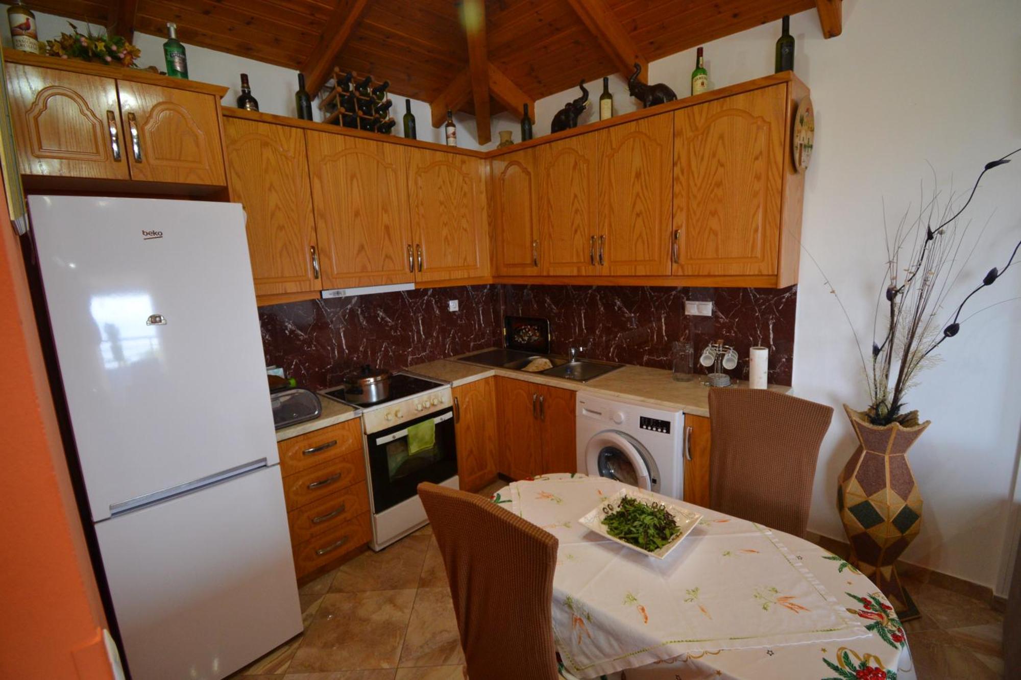 Selami Sea View Apartments Lukove Luaran gambar