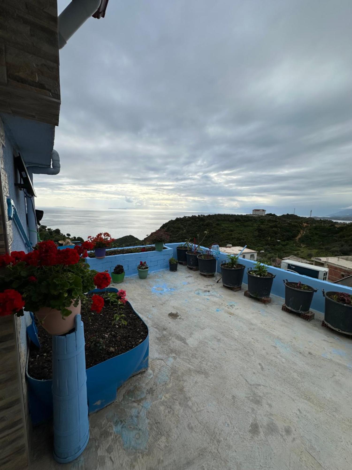 Selami Sea View Apartments Lukove Luaran gambar