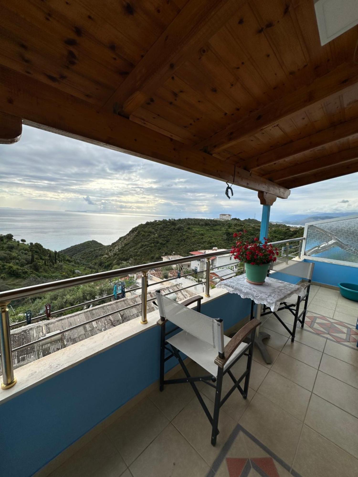 Selami Sea View Apartments Lukove Luaran gambar