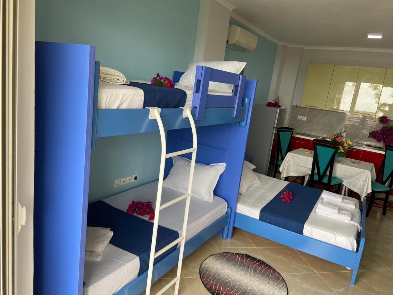 Selami Sea View Apartments Lukove Luaran gambar